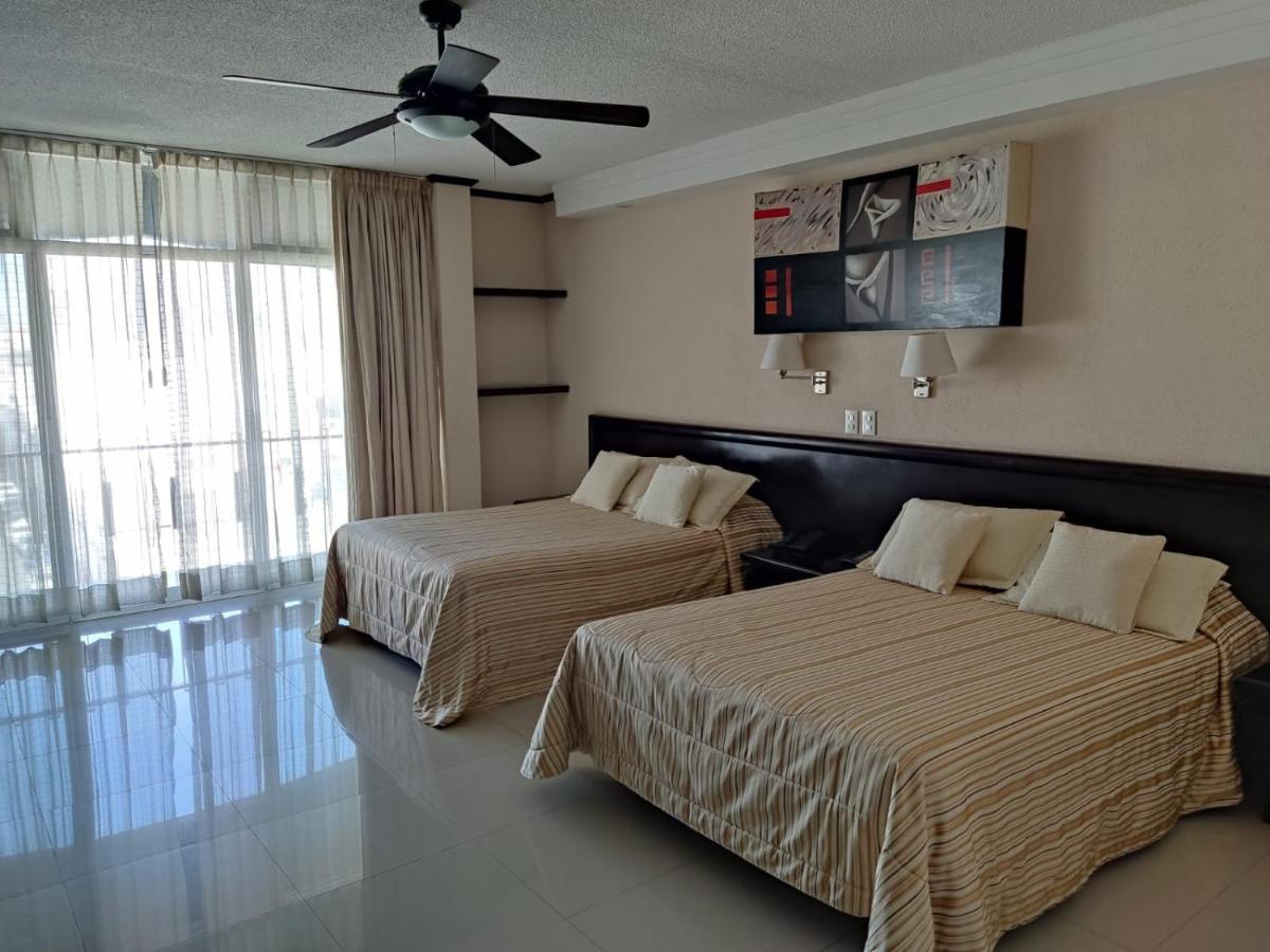 Hotel Mary Celaya Celaya  Exteriör bild